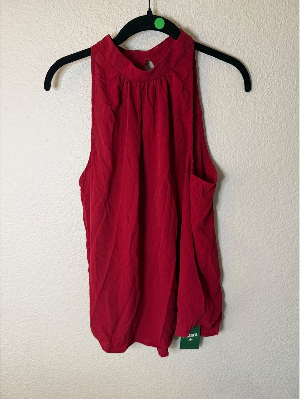 Halara XL Keyhole Back Sleeveless Curved Hem Work Blouse in Plum Blossom Red